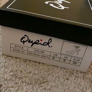 Neon Yellow Pumps by Qupid